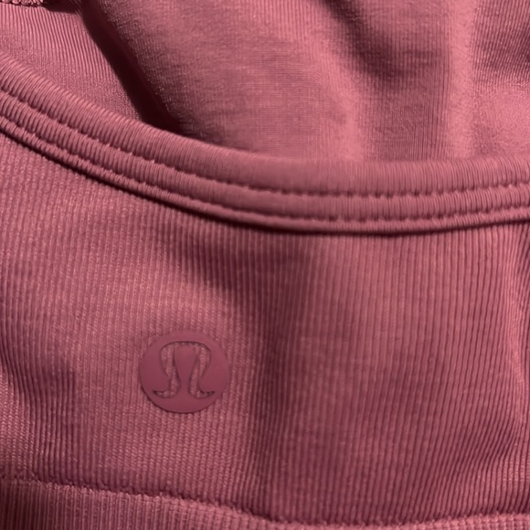 4 sports bras for sale - Picture 3 of 5